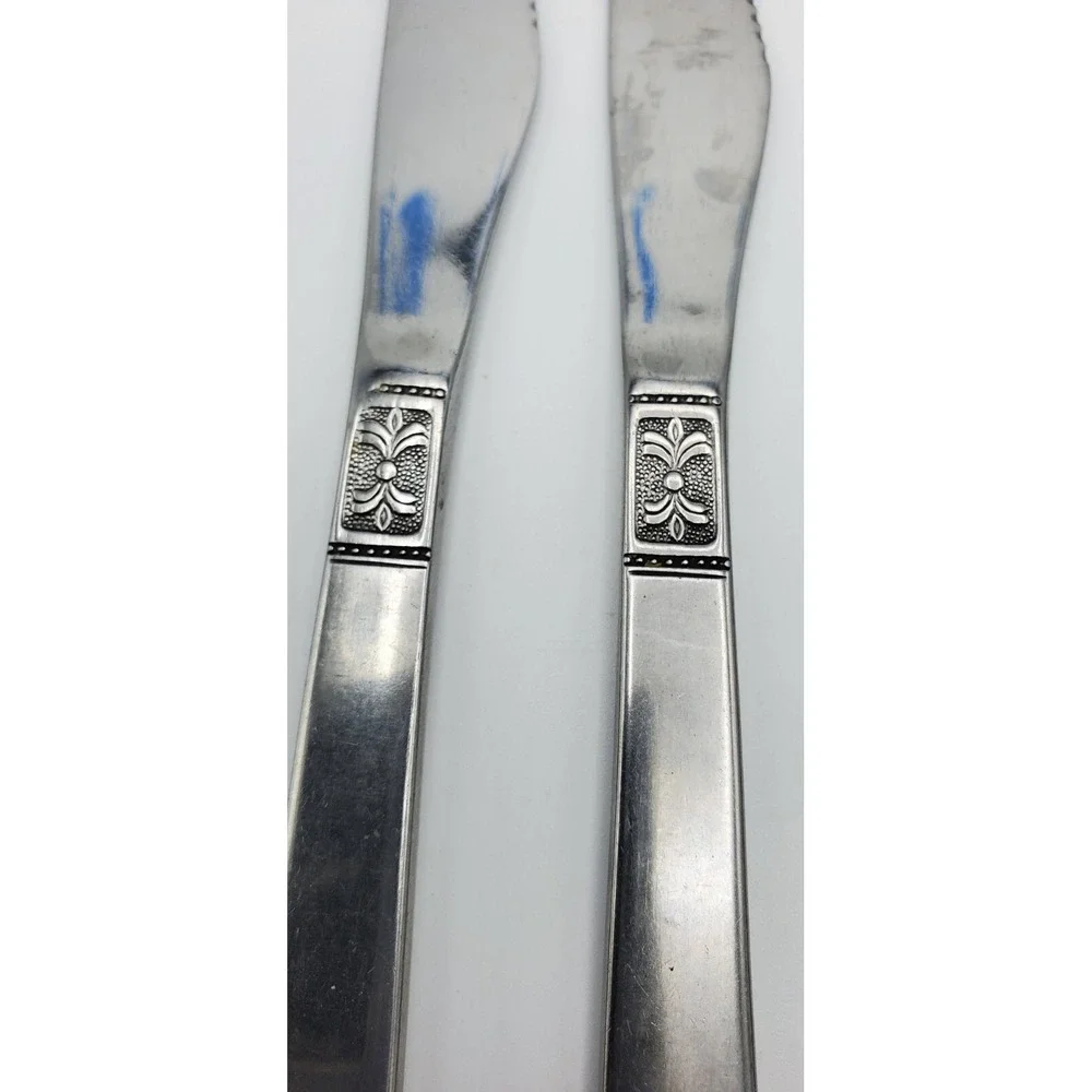 Homequip Hallmark Customcraft Fleur de Lis Flatware Lot Similar Knife Fork Spoon
